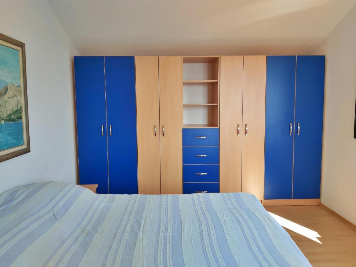 Apartments Borak โอมิช ภายนอก รูปภาพ