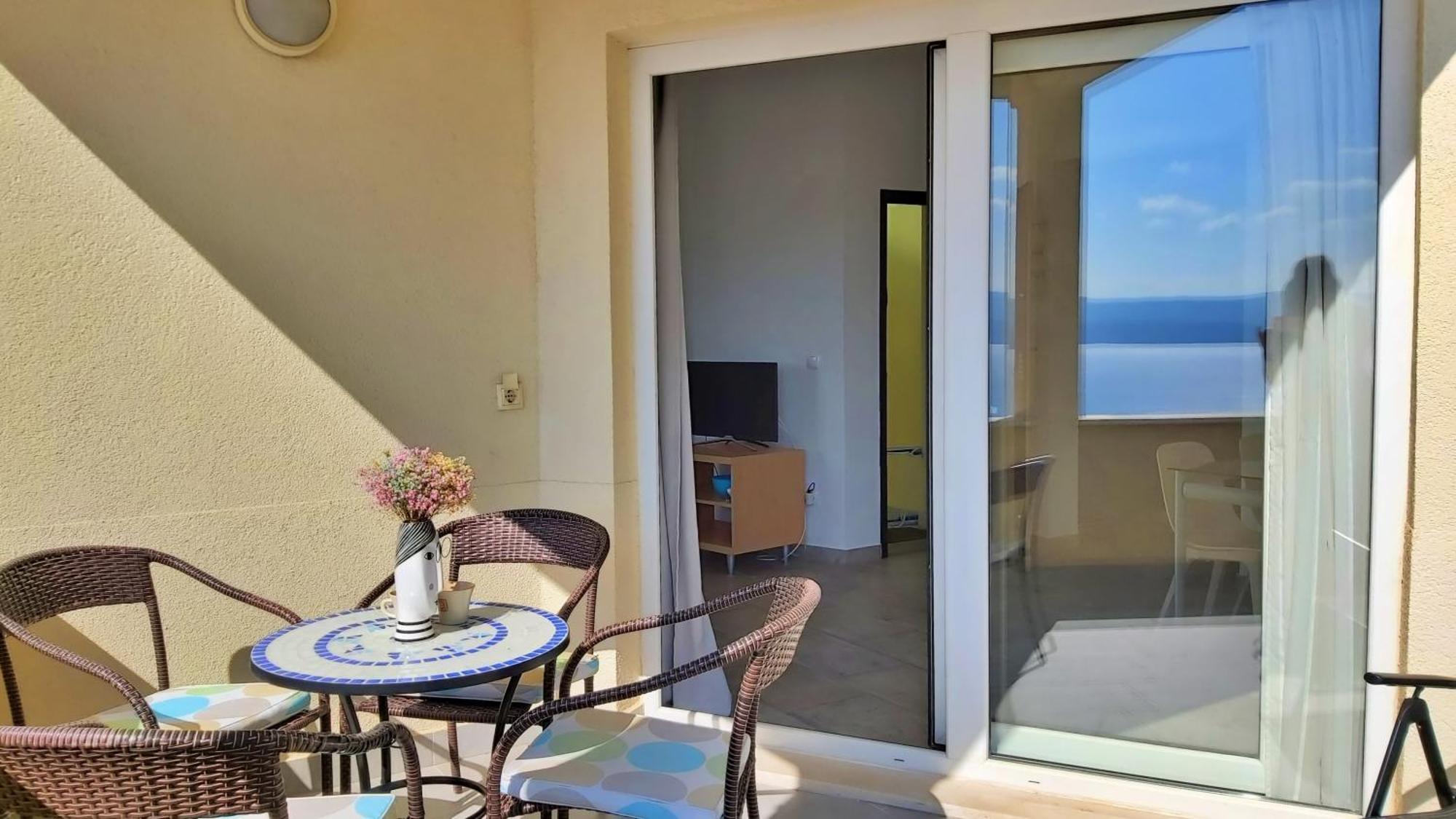Apartments Borak โอมิช ห้อง รูปภาพ